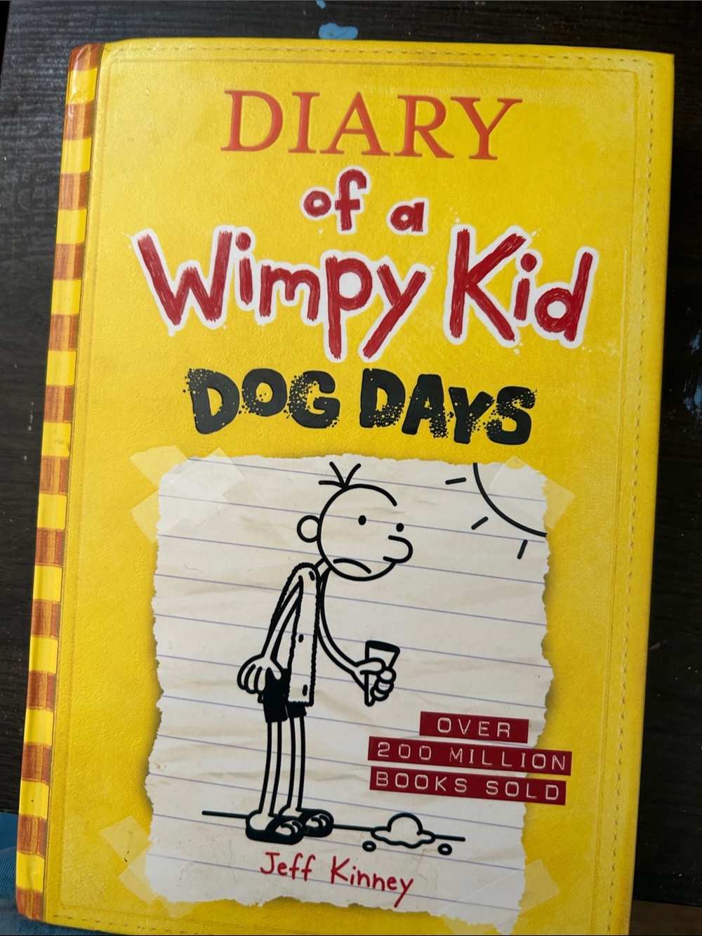 Diary of a Wimpy Kid: Dog Days - Yellow Cover